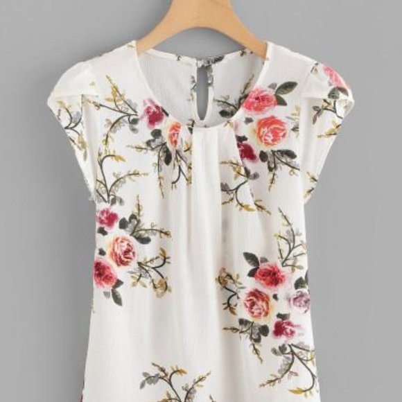 PETAL SLEEVE FLORALS BLOUSE - Picture 1 of 3